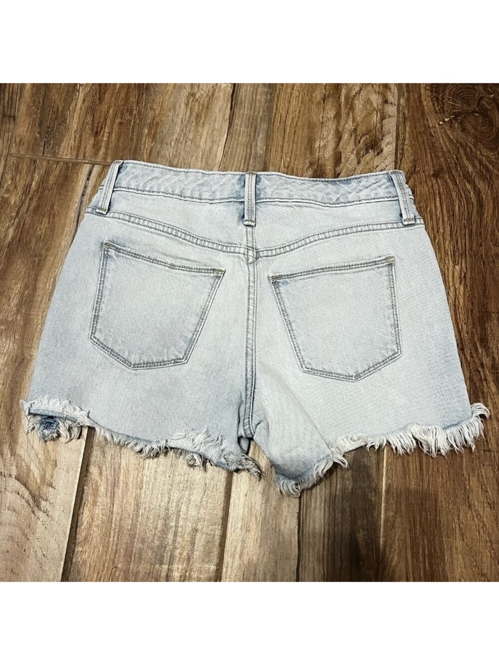 Universal Thread High Rise Shortie Shorts - Picture 2 of 4